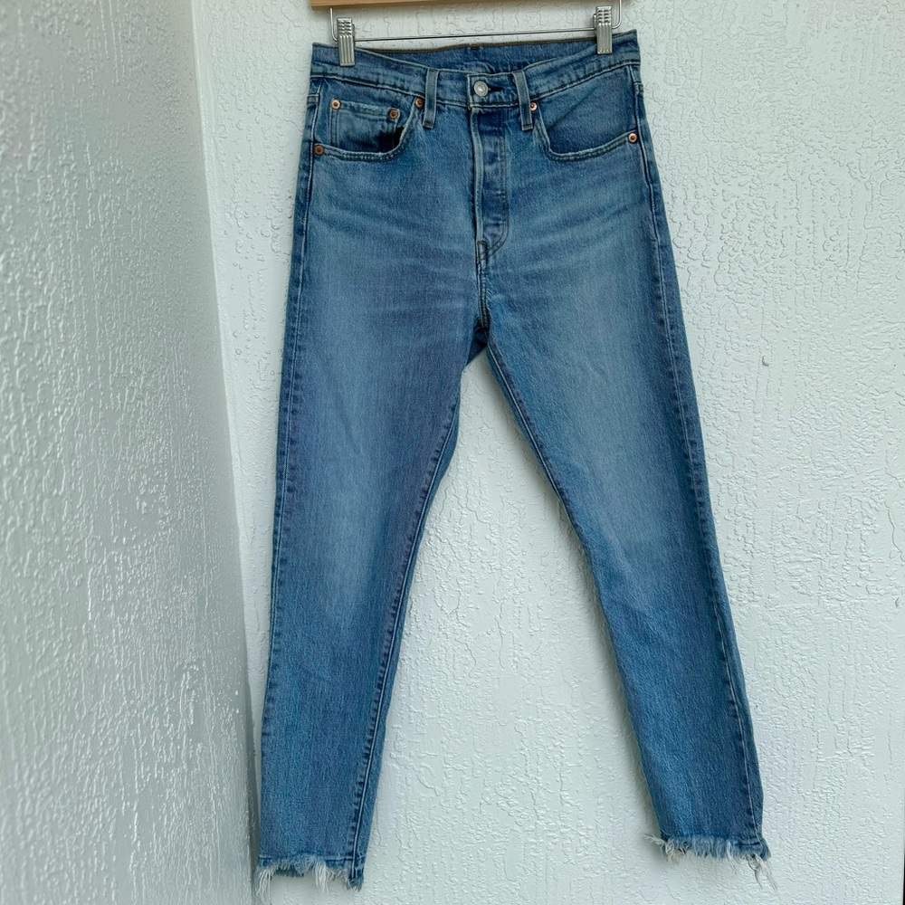 Levi’s High Rise Raw Hem Jeans